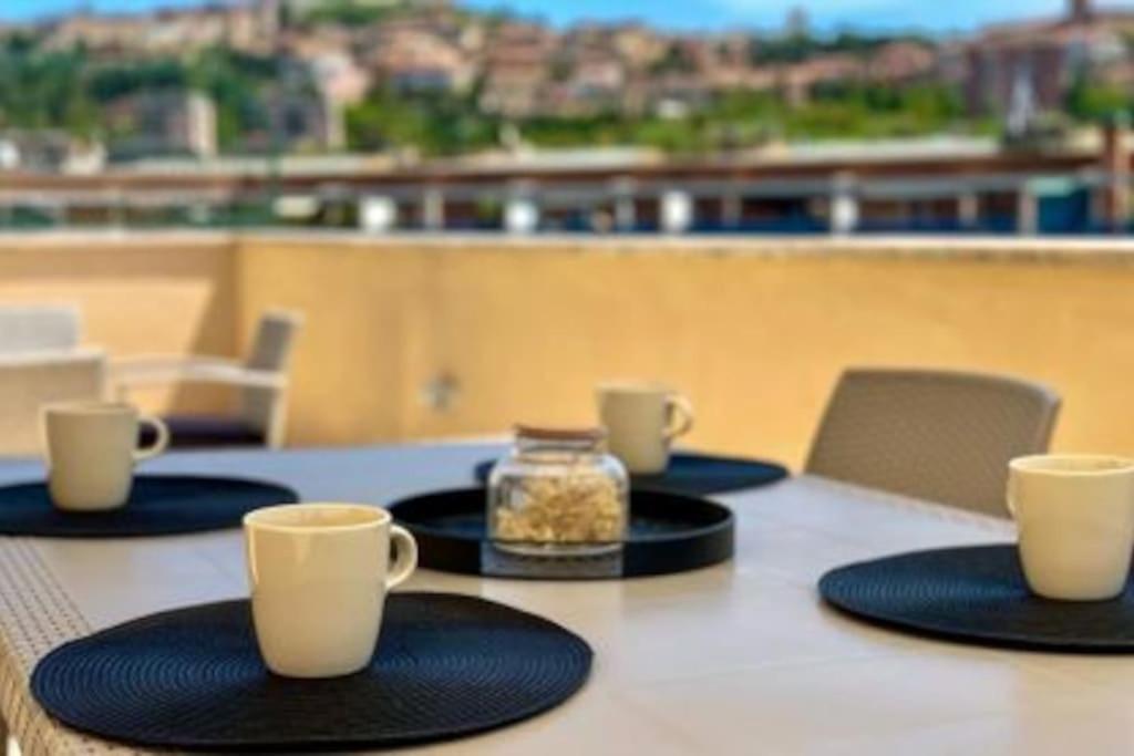 Exclusive Penthouse With 60 M2 Panoramic Terrace Apartment Perugia Exterior photo